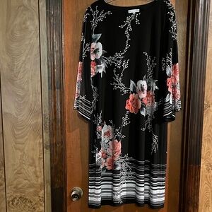Sandra Darren Black and Coral Floral Long Sleeve Dress Flowing Size XL Comfy